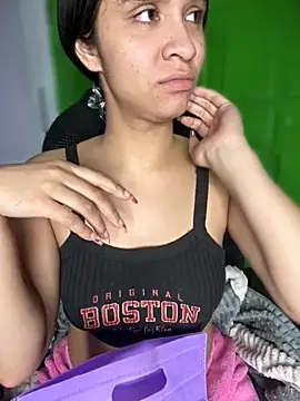 Isabella-Teen online show from 13, 10, 2025