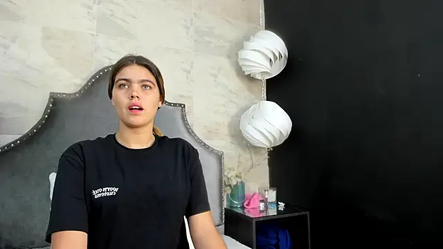 isabel 09 online show from 3, 10, 2025