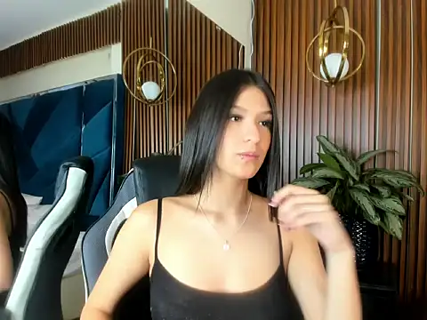 Snapshot of AggathaSanders_ chatting on 19, 9, 2025 AggathaSanders online show from 19, 9, 2025