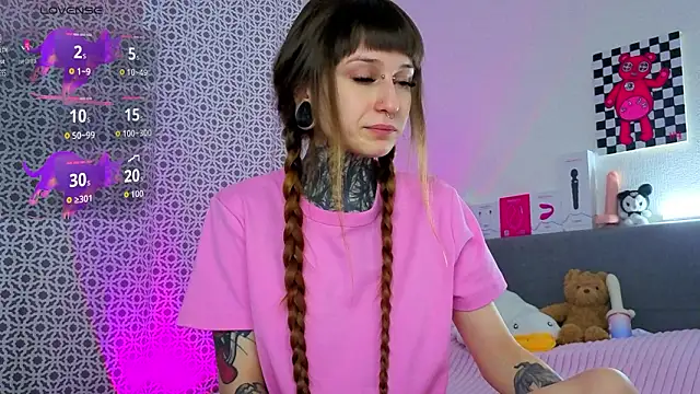 LilithPoison online show from 5, 3, 2026