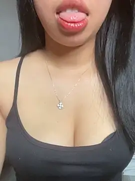 Snapshot of Rose-babyx chatting on 14, 6, 2026 Rose-babyx online show from 14, 6, 2026