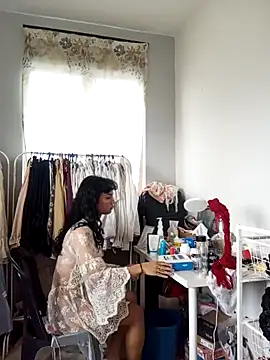 estradiolist online show from 6, 4, 2026