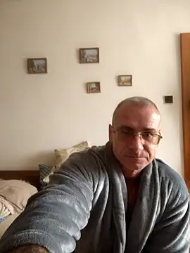 Snapshot of chcem1975 chatting on 18, 9, 2025 chcem1975 online show from 18, 9, 2025