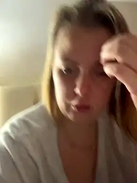 Piccolamonella29 online show from 19, 11, 2025