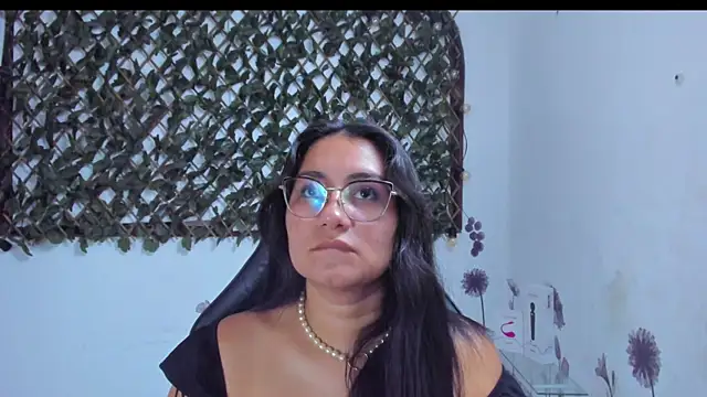 Luna021 1 online show from 18, 10, 2025