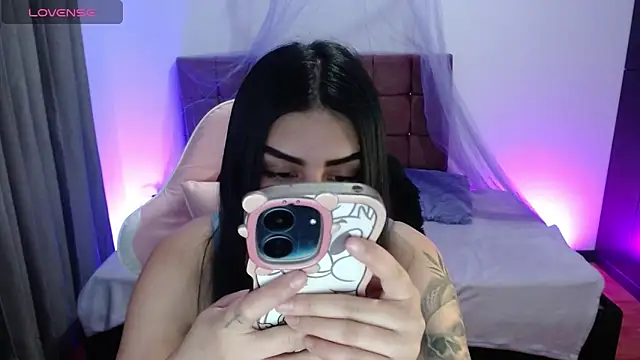 saradreams  online show from 27, 9, 2025