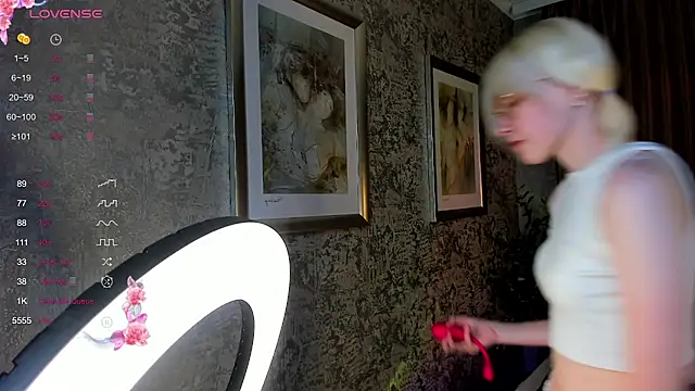 AlettaEve online show from 15, 10, 2025