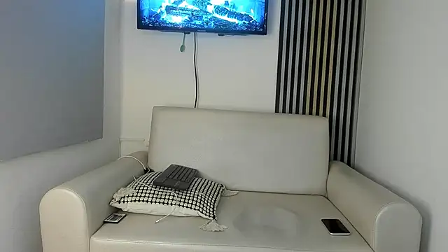 toji luxxer online show from 18, 10, 2025