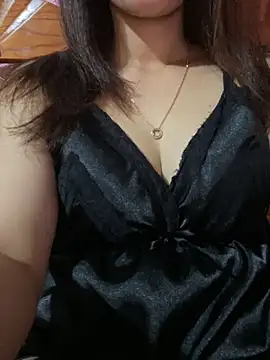 Moon pusy online show from 9, 10, 2025