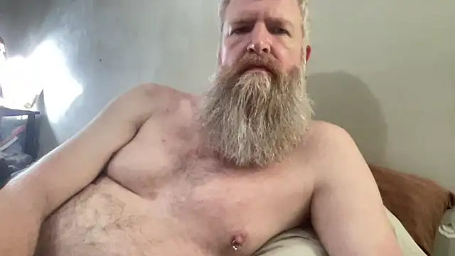 Snapshot of TheCrazyLu79 chatting on 29, 4, 2026 TheCrazyLu79 online show from 29, 4, 2026