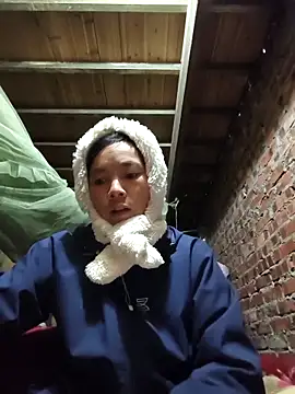 lily-00 online show from 28, 11, 2025