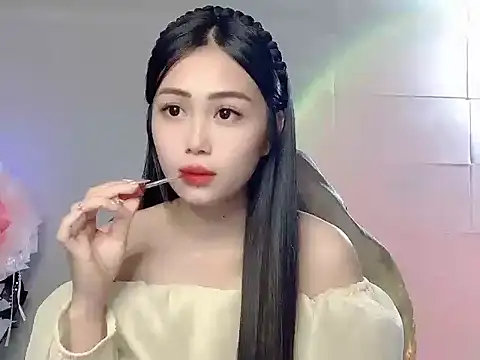 Lyly4757 online show from 21, 12, 2025