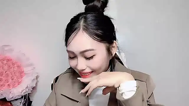 Lyly4757 online show from 14, 1, 2026