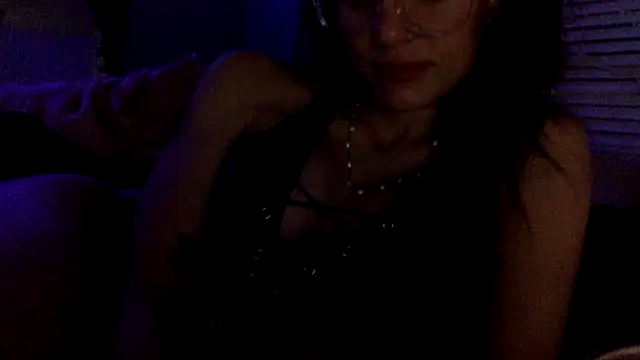 Texxaspearl online show from 1, 2, 2026