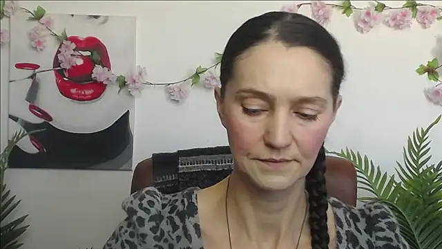 Snapshot of TayaFinch chatting on 10, 2, 2026 TayaFinch online show from 10, 2, 2026