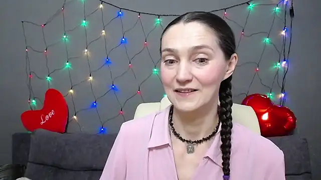 Snapshot of TayaFinch chatting on 15, 2, 2026 TayaFinch online show from 15, 2, 2026