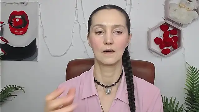 Snapshot of TayaFinch chatting on 28, 2, 2026 TayaFinch online show from 28, 2, 2026