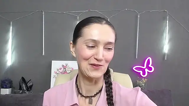 Snapshot of TayaFinch chatting on 1, 3, 2026 TayaFinch online show from 1, 3, 2026