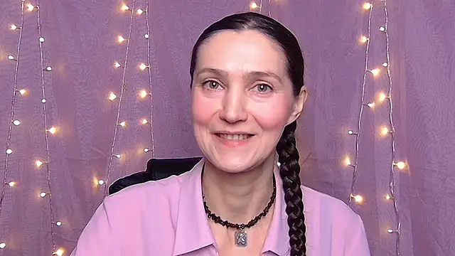 Snapshot of TayaFinch chatting on 3, 3, 2026 TayaFinch online show from 3, 3, 2026