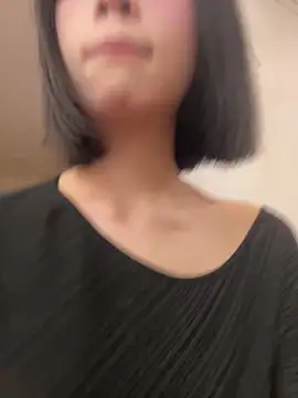 qiqi x online show from 28, 2, 2026