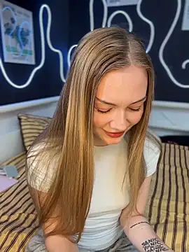 Snapshot of MilaMoone chatting on 30, 5, 2026 MilaMoone online show from 30, 5, 2026