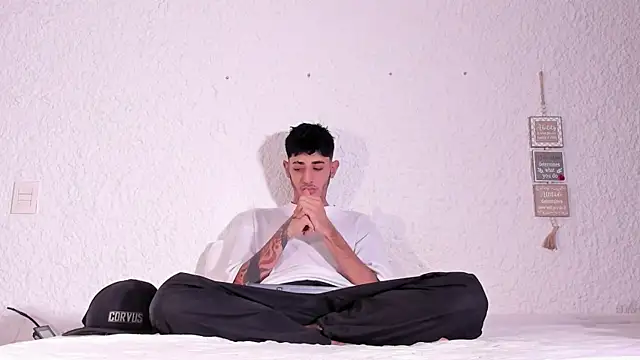 j martony online show from 17, 11, 2025