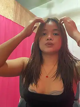 yoursexyladyLory19 online show from 16, 1, 2026