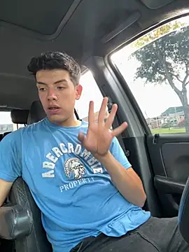 Snapshot of mattebret11 chatting on 2, 10, 2025 mattebret11 online show from 2, 10, 2025