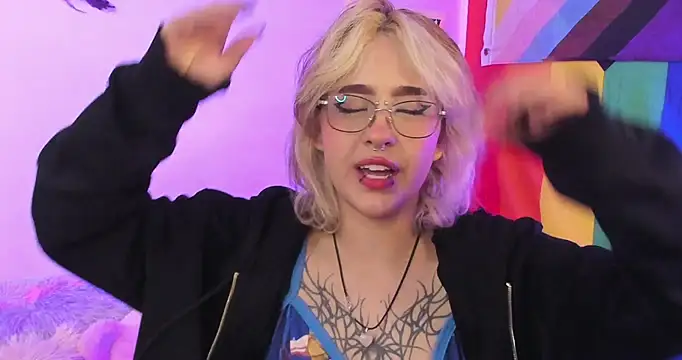 NekoWaifu online show from 15, 10, 2025