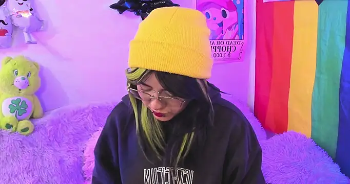 NekoWaifu online show from 30, 10, 2025