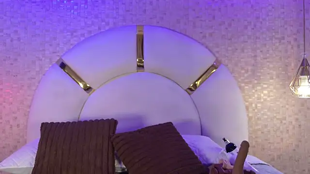 paulina cano online show from 4, 11, 2025