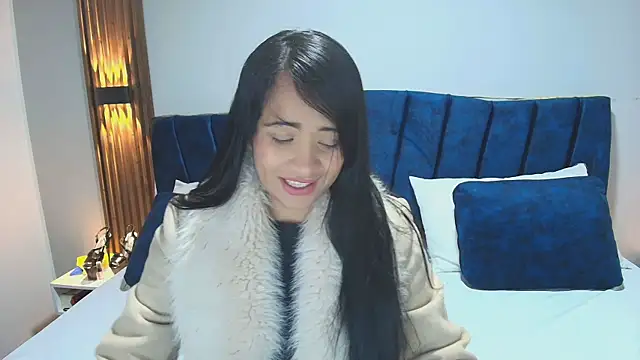 Snapshot of MiaHotmez chatting on 21, 9, 2025 MiaHotmez online show from 21, 9, 2025