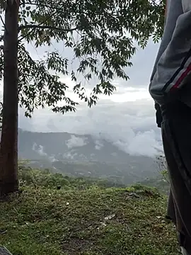 sky-wolves online show from 10, 10, 2025