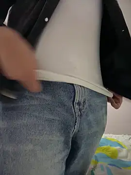 Snapshot of tomy_hot20 chatting on 6, 11, 2025 tomy hot20 online show from 6, 11, 2025