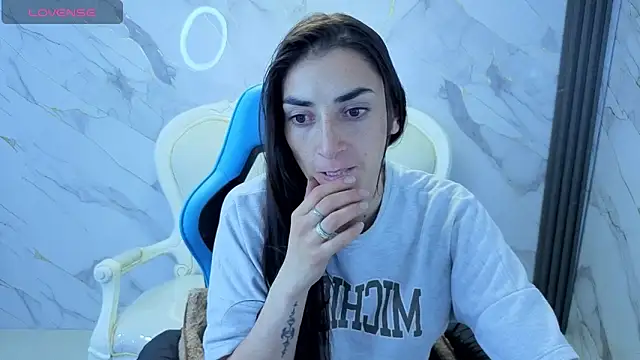 Maily a  online show from 21, 4, 2026