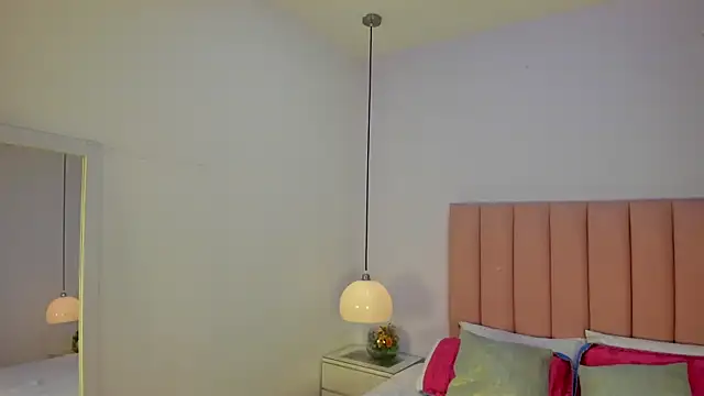 Amy Ferreira online show from 16, 11, 2025