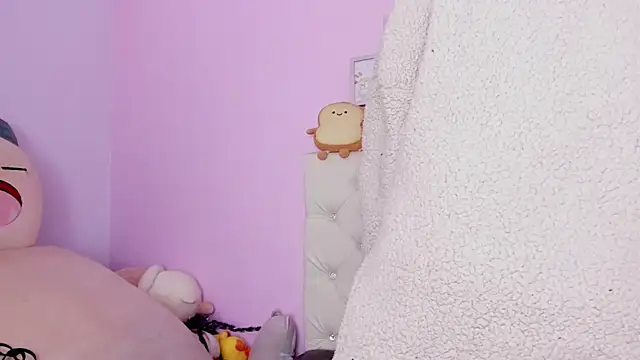 Yuni kim online show from 11, 11, 2025