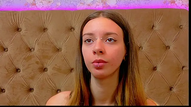 Snapshot of CoraVex chatting on 20, 5, 2026 CoraVex online show from 20, 5, 2026