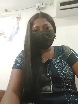 Snapshot of TAMIL_AMMUKUTTYY chatting on 24, 11, 2025 TAMIL AMMUKUTTYY online show from 24, 11, 2025