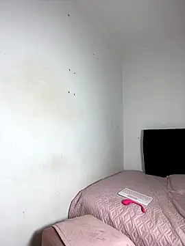 Natashaparker   online show from 3, 12, 2025