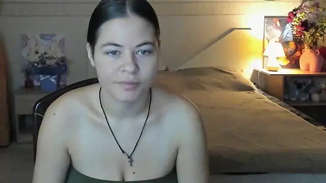 Snapshot of NicoleCollys chatting on 1, 10, 2025 NicoleCollys online show from 1, 10, 2025
