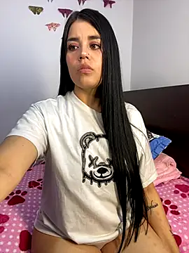 sophy whiite  online show from 27, 11, 2025