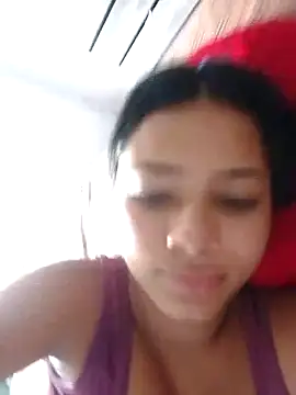Snapshot of HOT_MOM34 chatting on 7, 10, 2025 HOT MOM34 online show from 7, 10, 2025