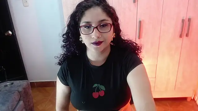 Gia Dior online show from 24, 10, 2025