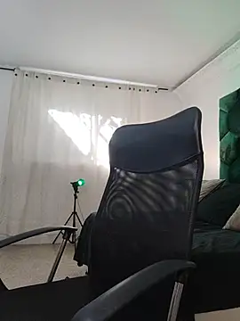 Snapshot of AllexJacob chatting on 7, 5, 2026 AllexJacob online show from 7, 5, 2026