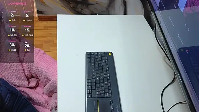 valery cute 18 online show from 12, 11, 2025