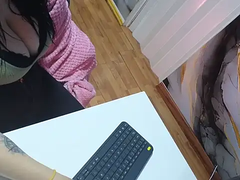 valery cute 18 online show from 9, 1, 2026