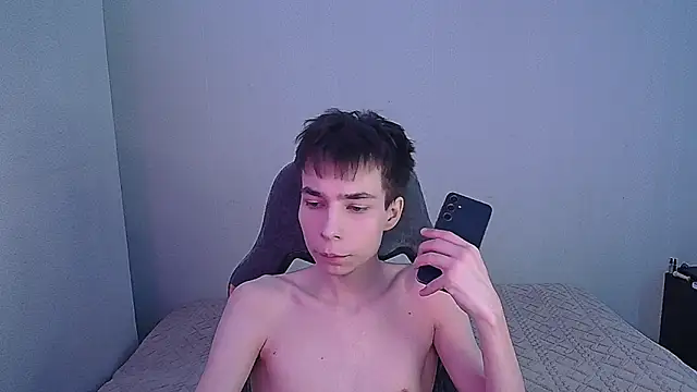 Snapshot of adam_kpoy chatting on 8, 10, 2025 adam kpoy online show from 8, 10, 2025