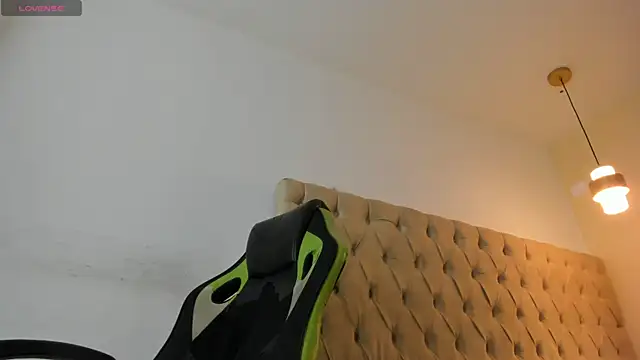 Dakota x18 online show from 26, 9, 2025