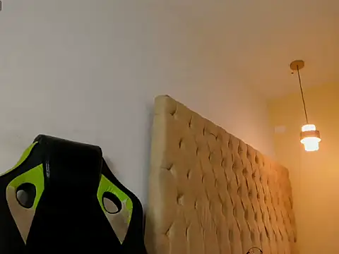 Dakota x18 online show from 2, 10, 2025